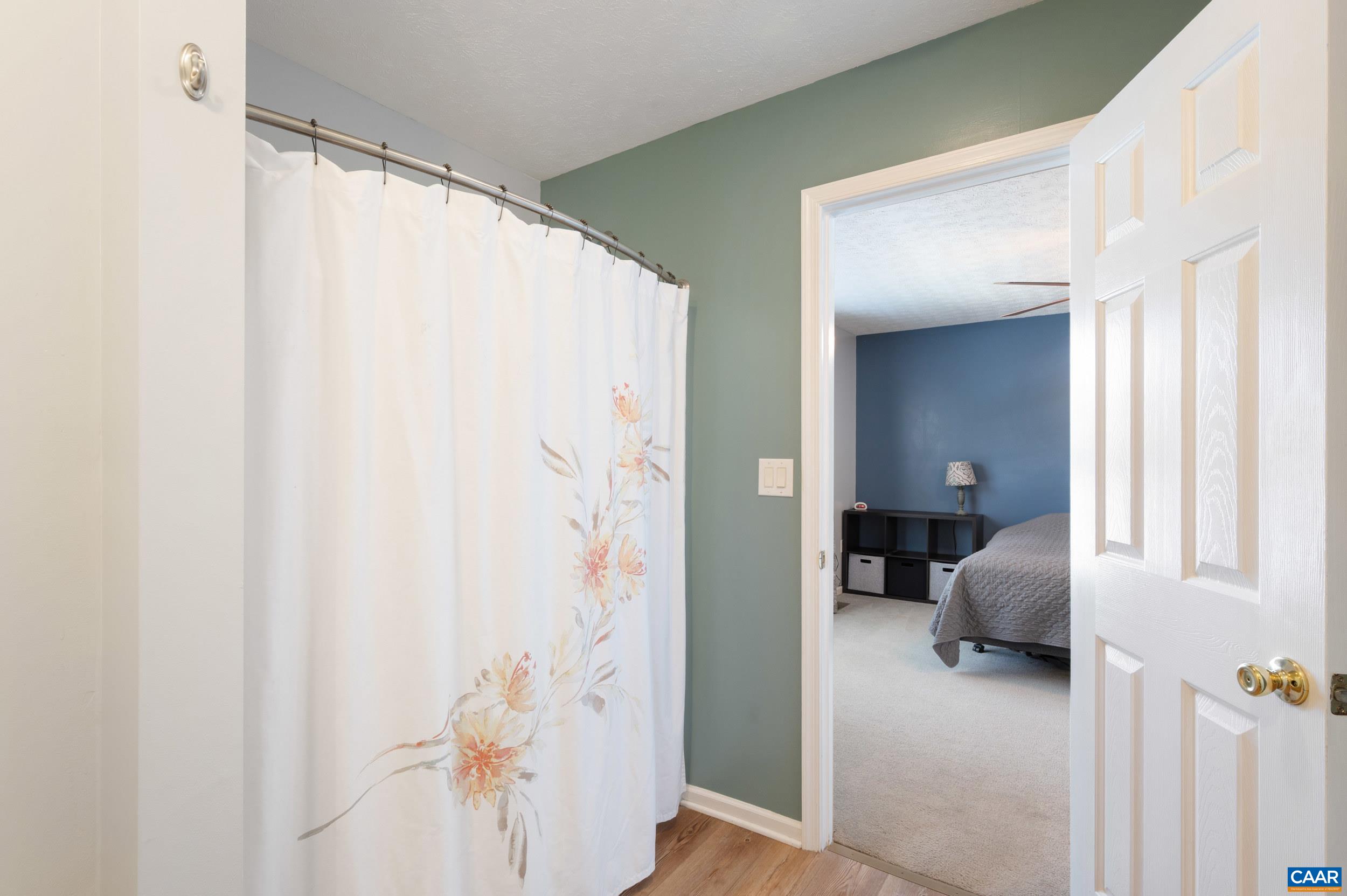 225 MAYFIELD LN