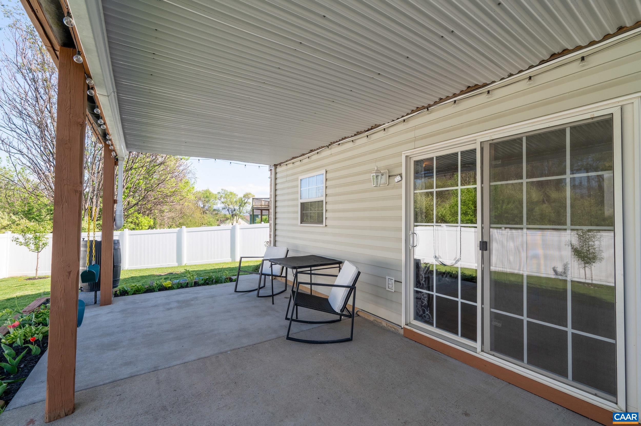 225 MAYFIELD LN