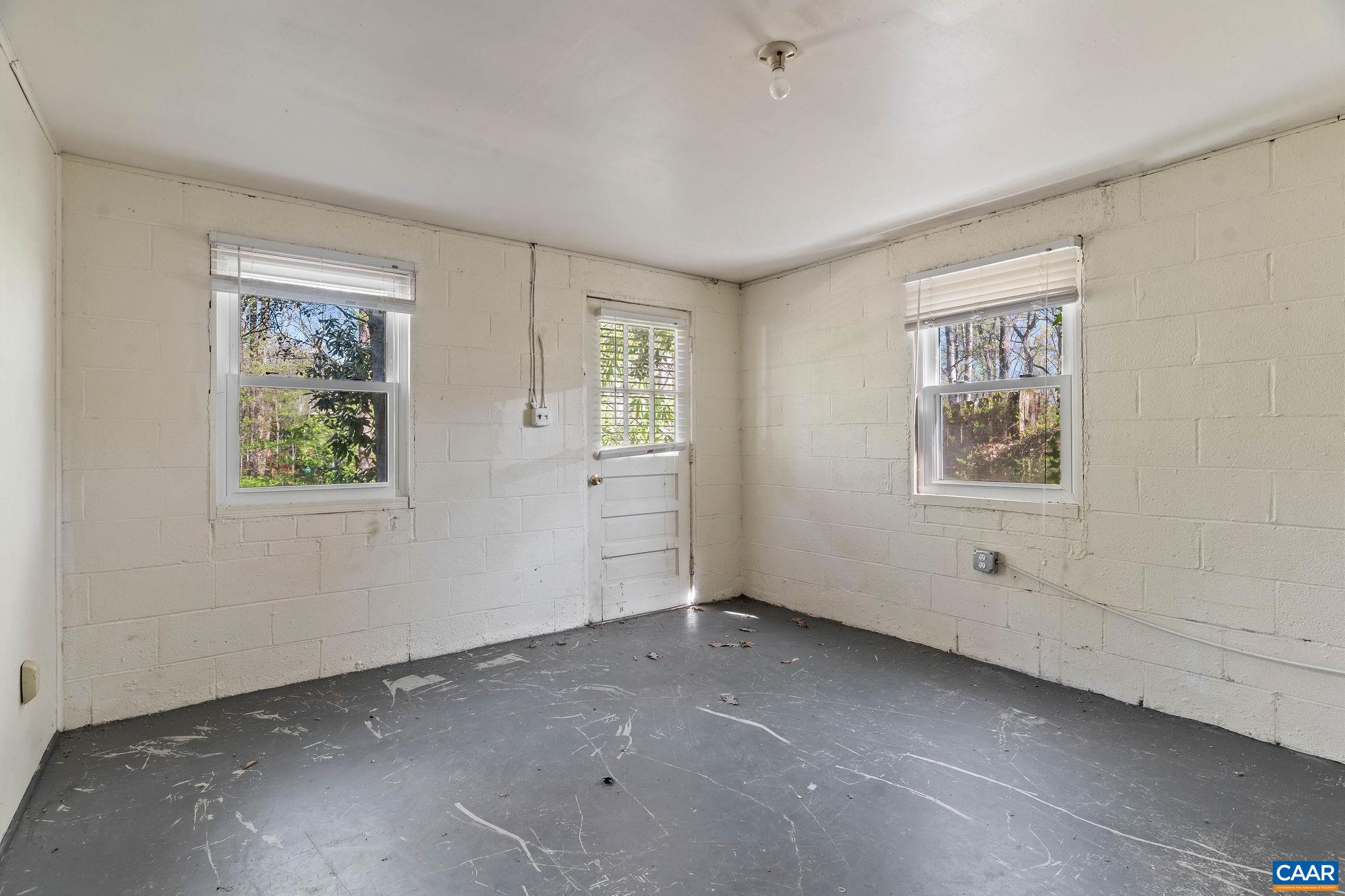 109 ELKHORN RD