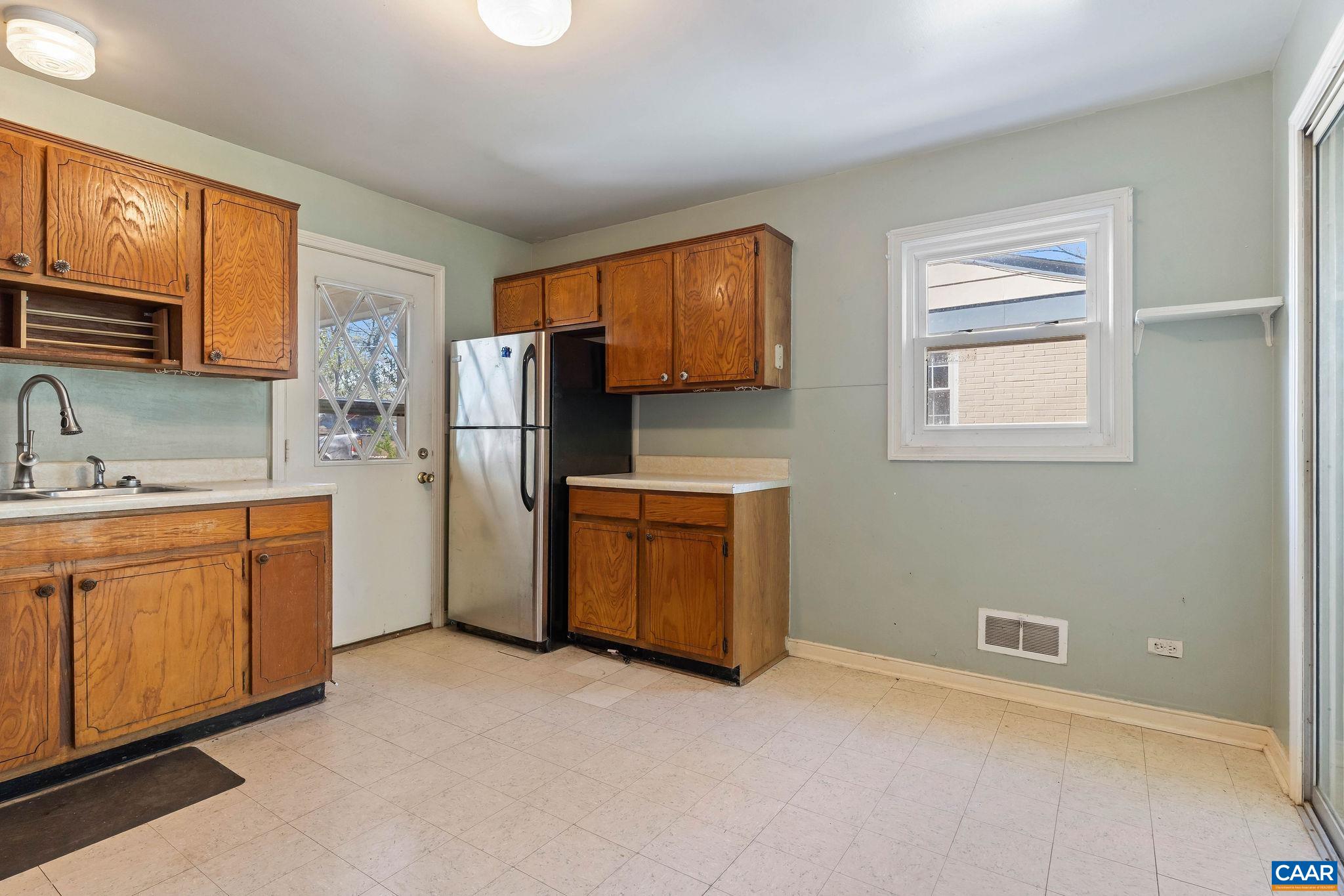 109 ELKHORN RD