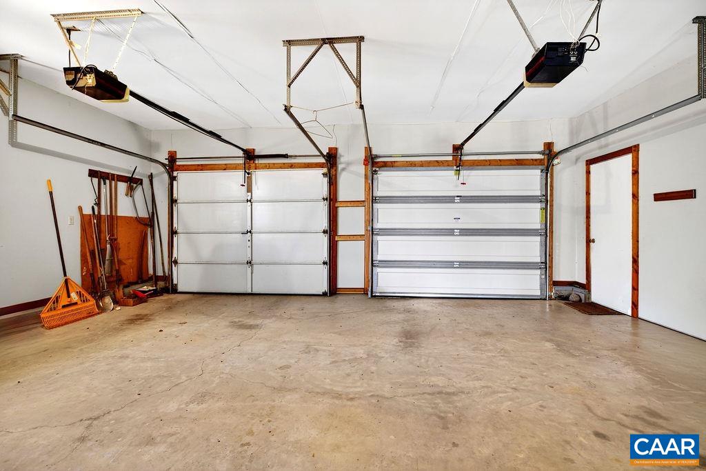 472 HORSESHOE MOUNTAIN RD