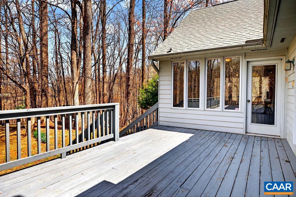 472 HORSESHOE MOUNTAIN RD