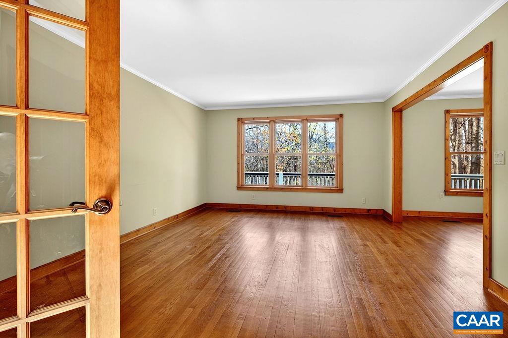 472 HORSESHOE MOUNTAIN RD