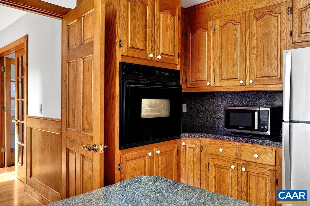 472 HORSESHOE MOUNTAIN RD