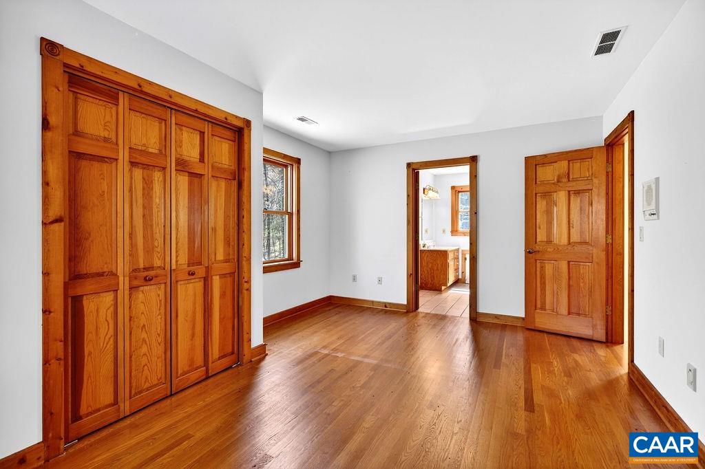 472 HORSESHOE MOUNTAIN RD