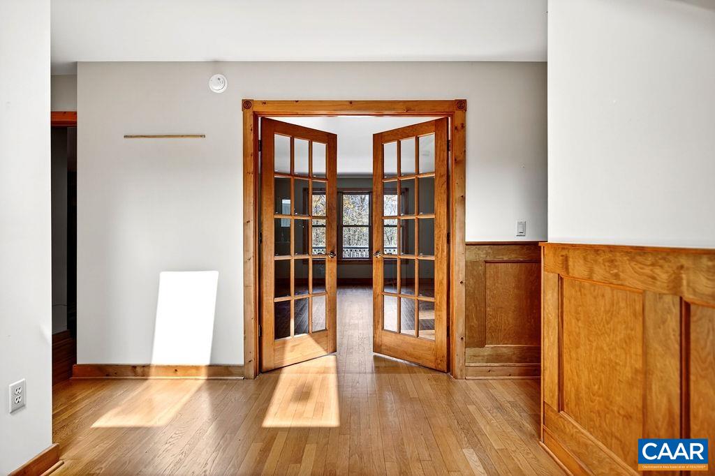 472 HORSESHOE MOUNTAIN RD