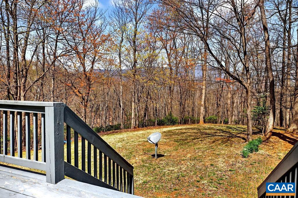 472 HORSESHOE MOUNTAIN RD