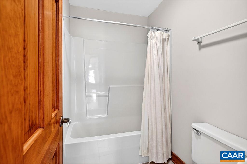 472 HORSESHOE MOUNTAIN RD