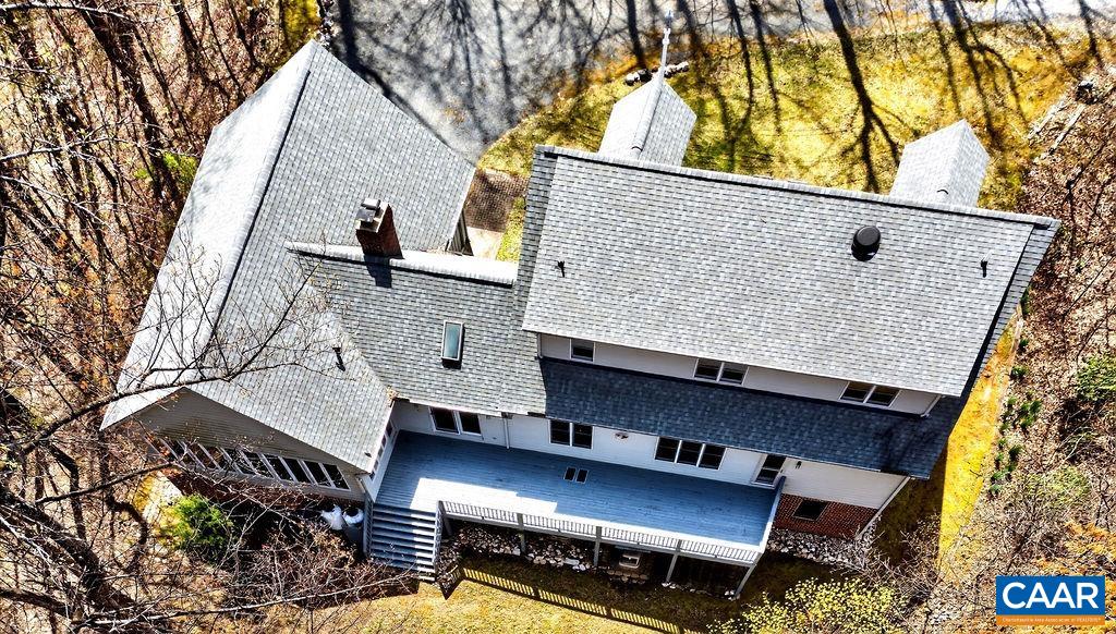 472 HORSESHOE MOUNTAIN RD