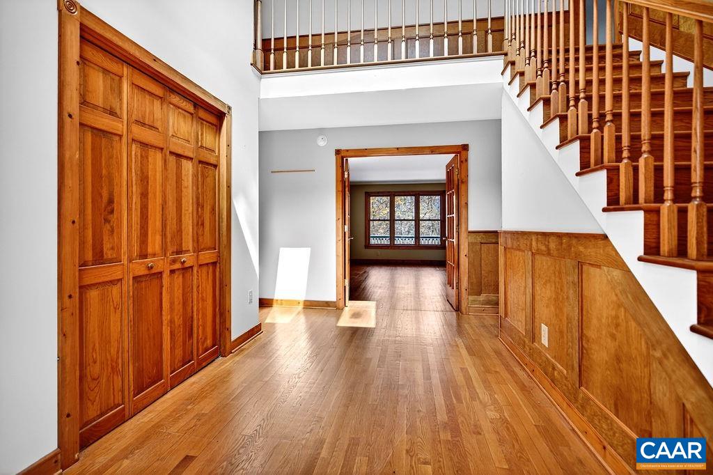 472 HORSESHOE MOUNTAIN RD