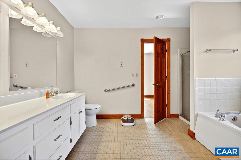 472 HORSESHOE MOUNTAIN RD