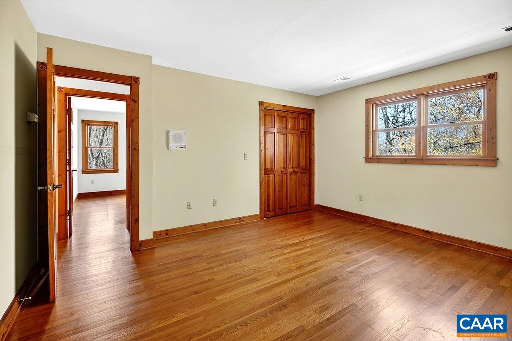 472 HORSESHOE MOUNTAIN RD