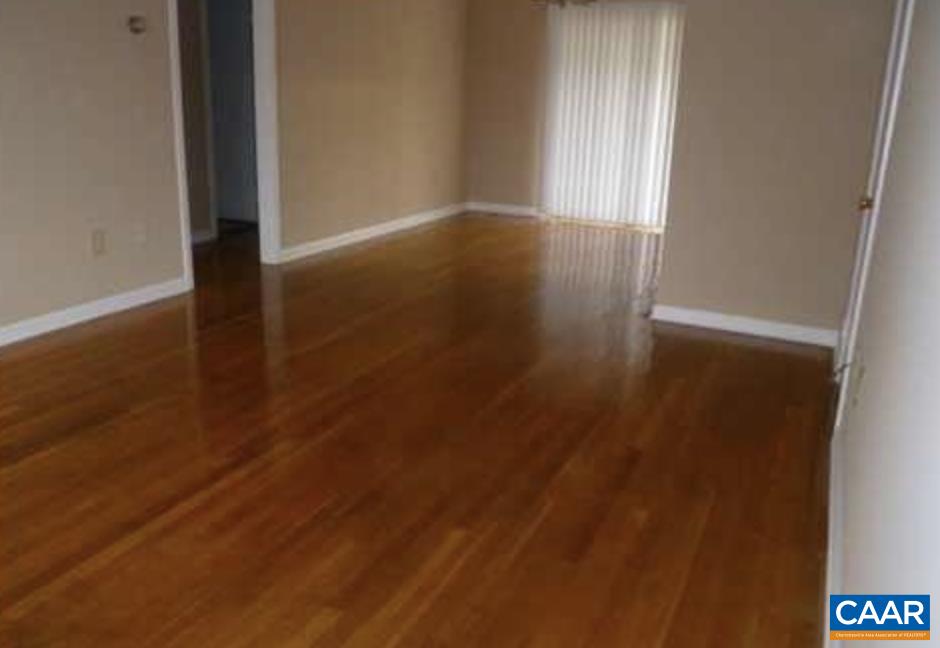 2422 BARRACKS PL Unit: 4