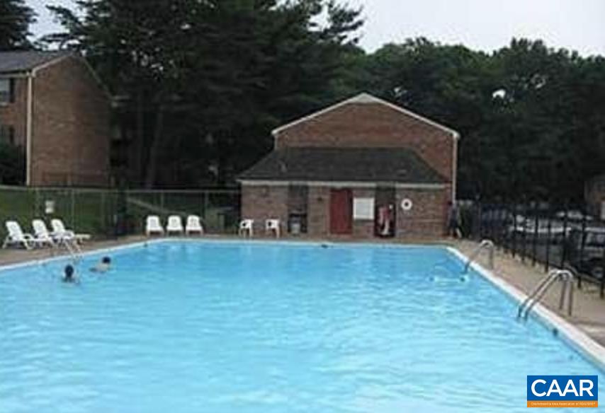 2422 BARRACKS PL Unit: 4