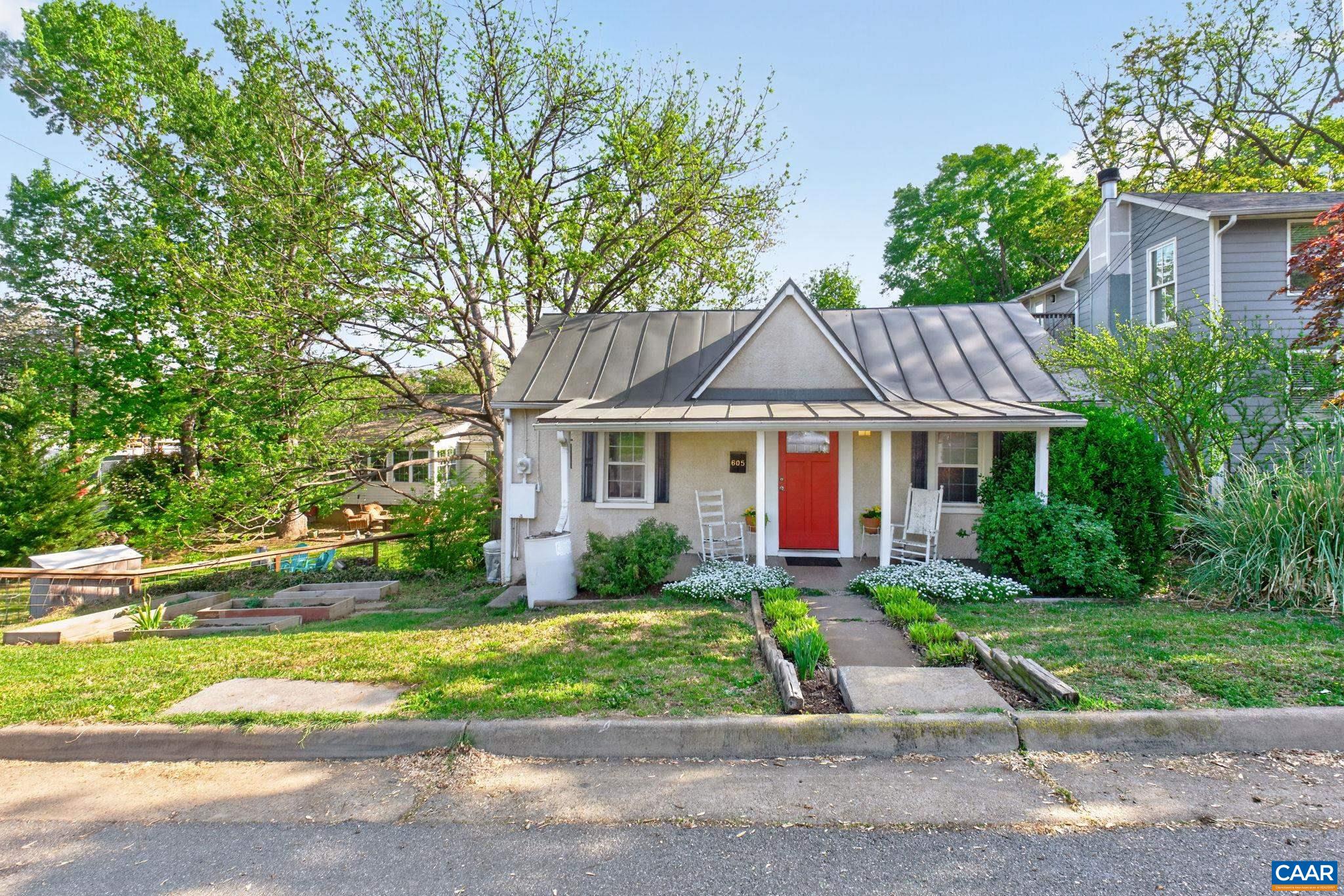 605 BOLLING AVE