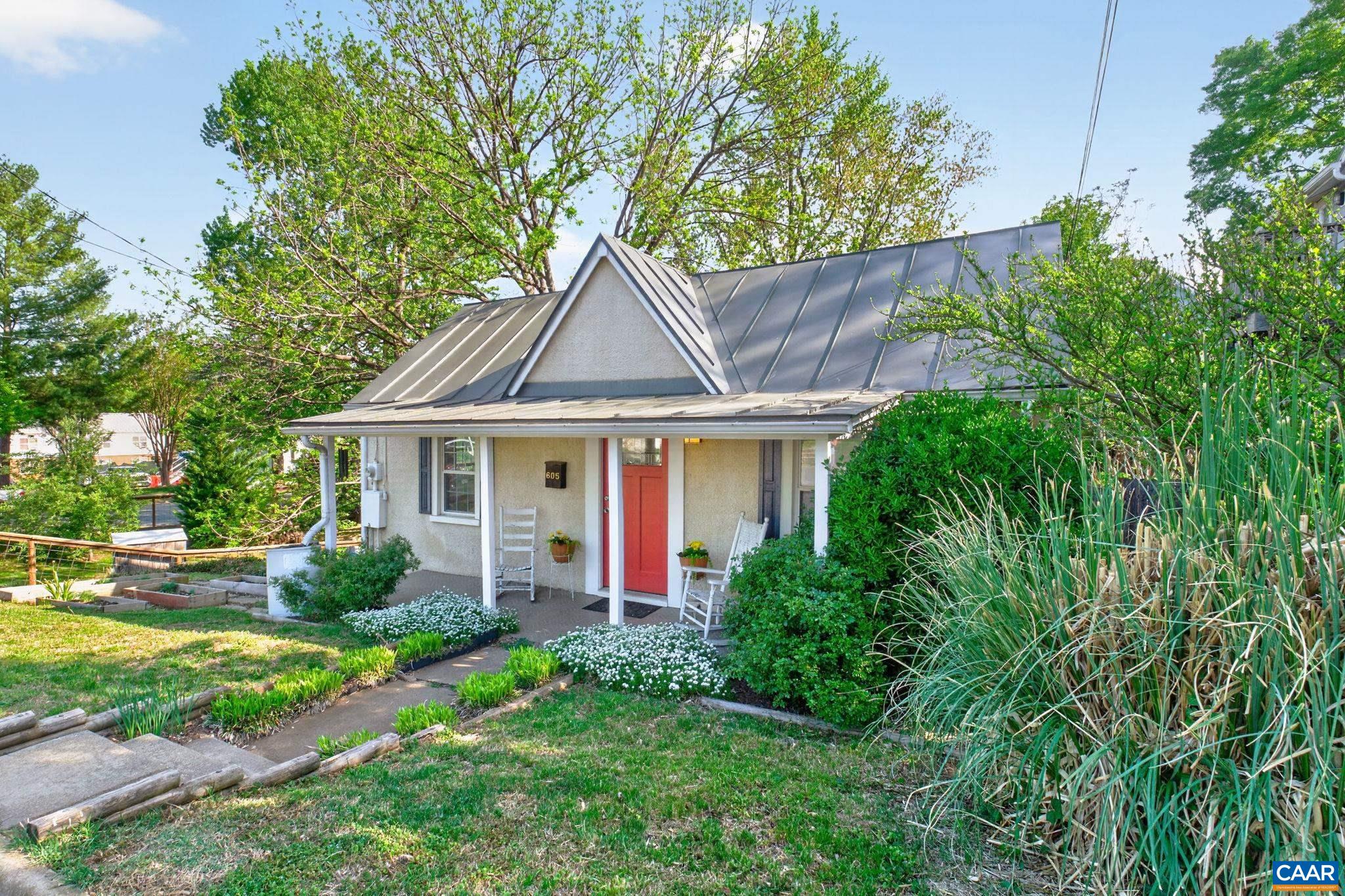 605 BOLLING AVE