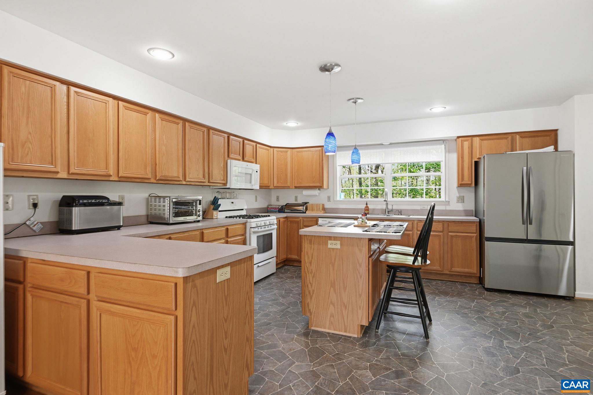 85 MAGNOLIA CT