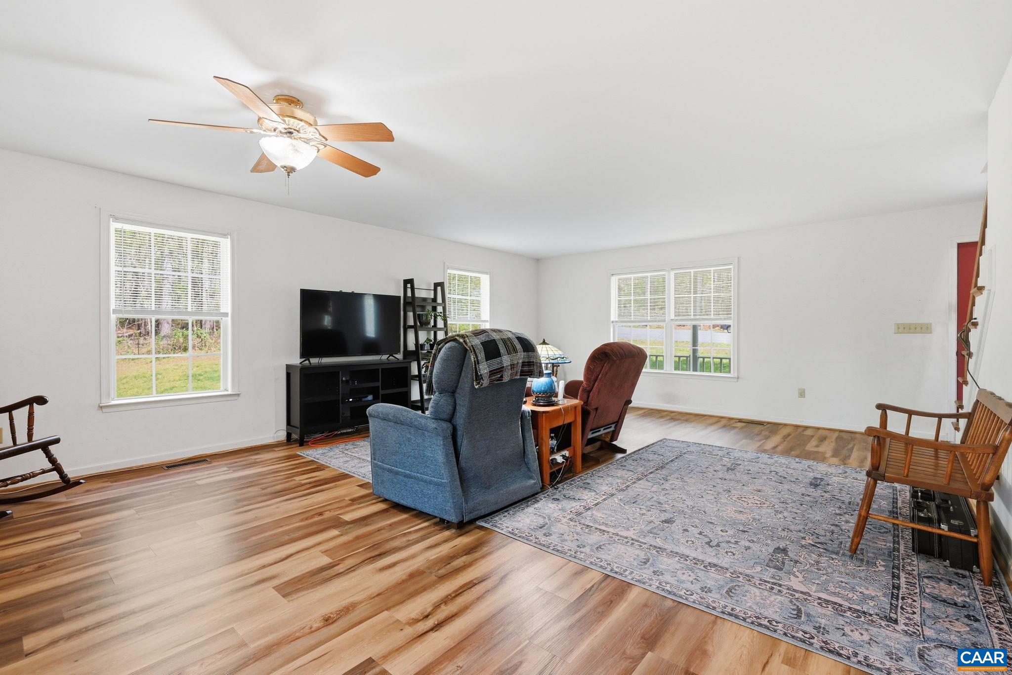 85 MAGNOLIA CT