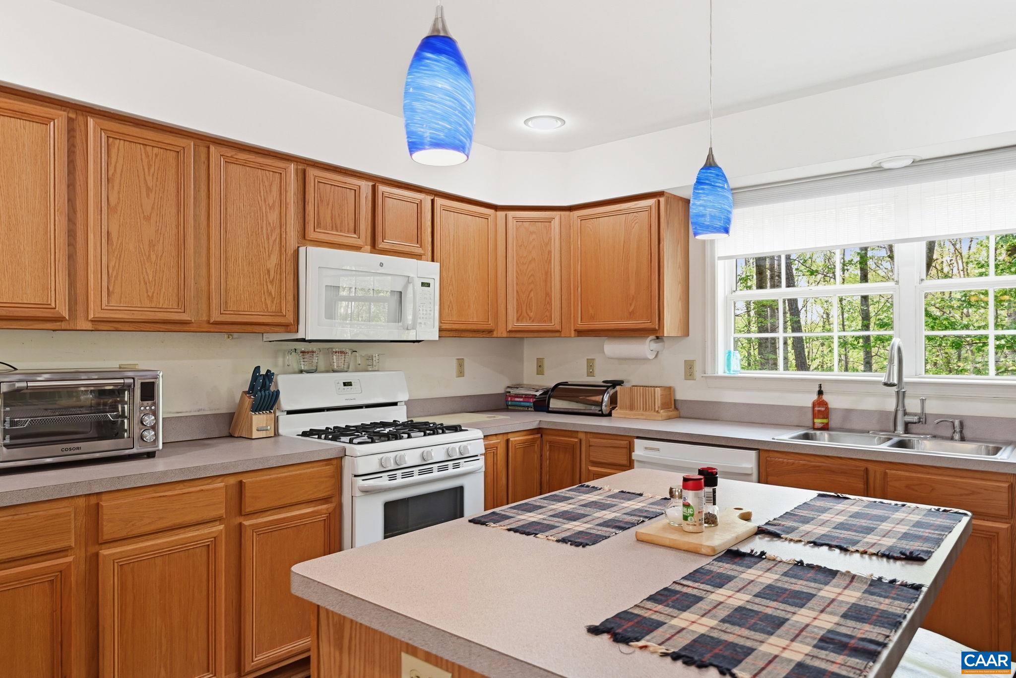 85 MAGNOLIA CT