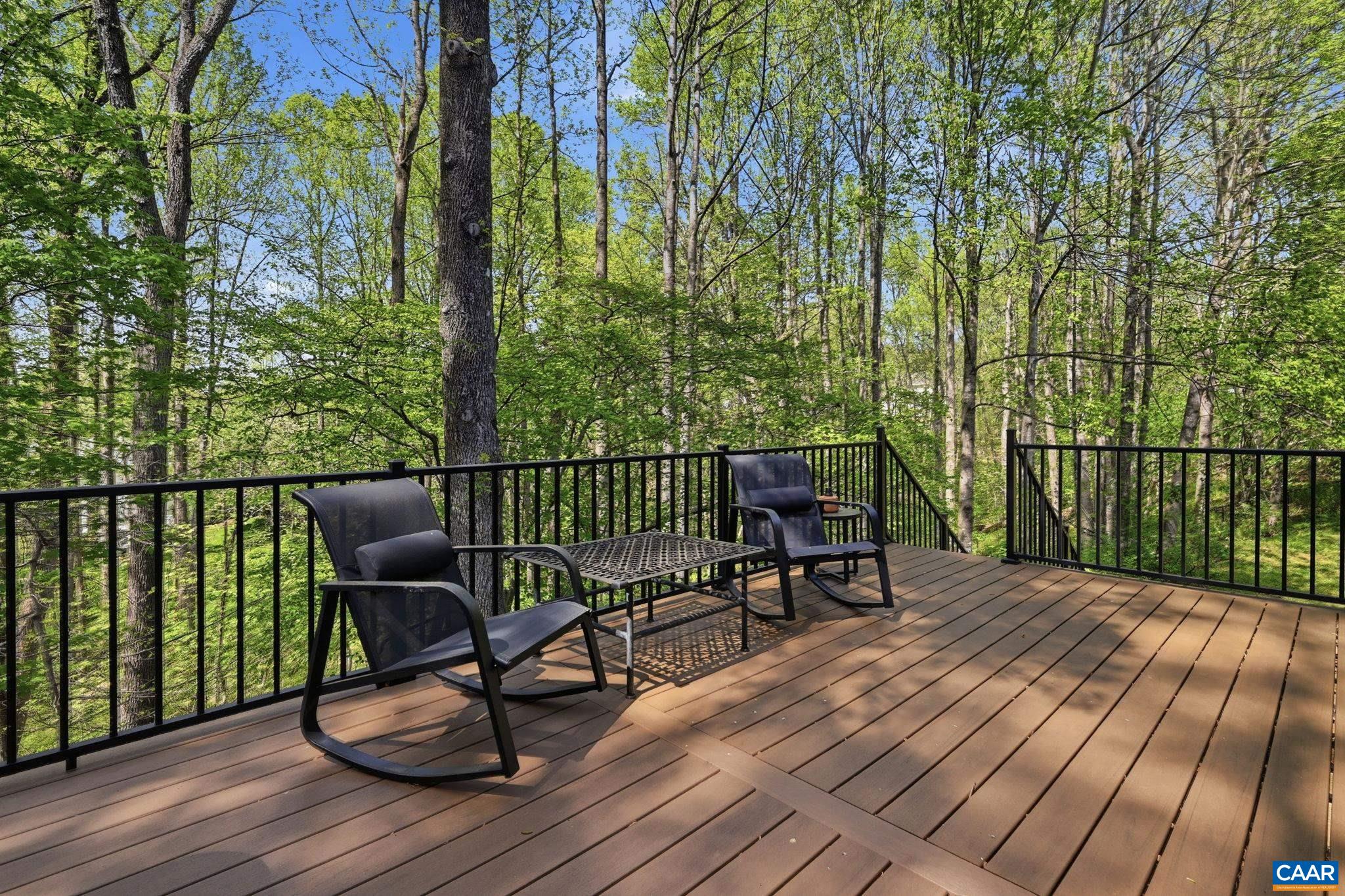 85 MAGNOLIA CT