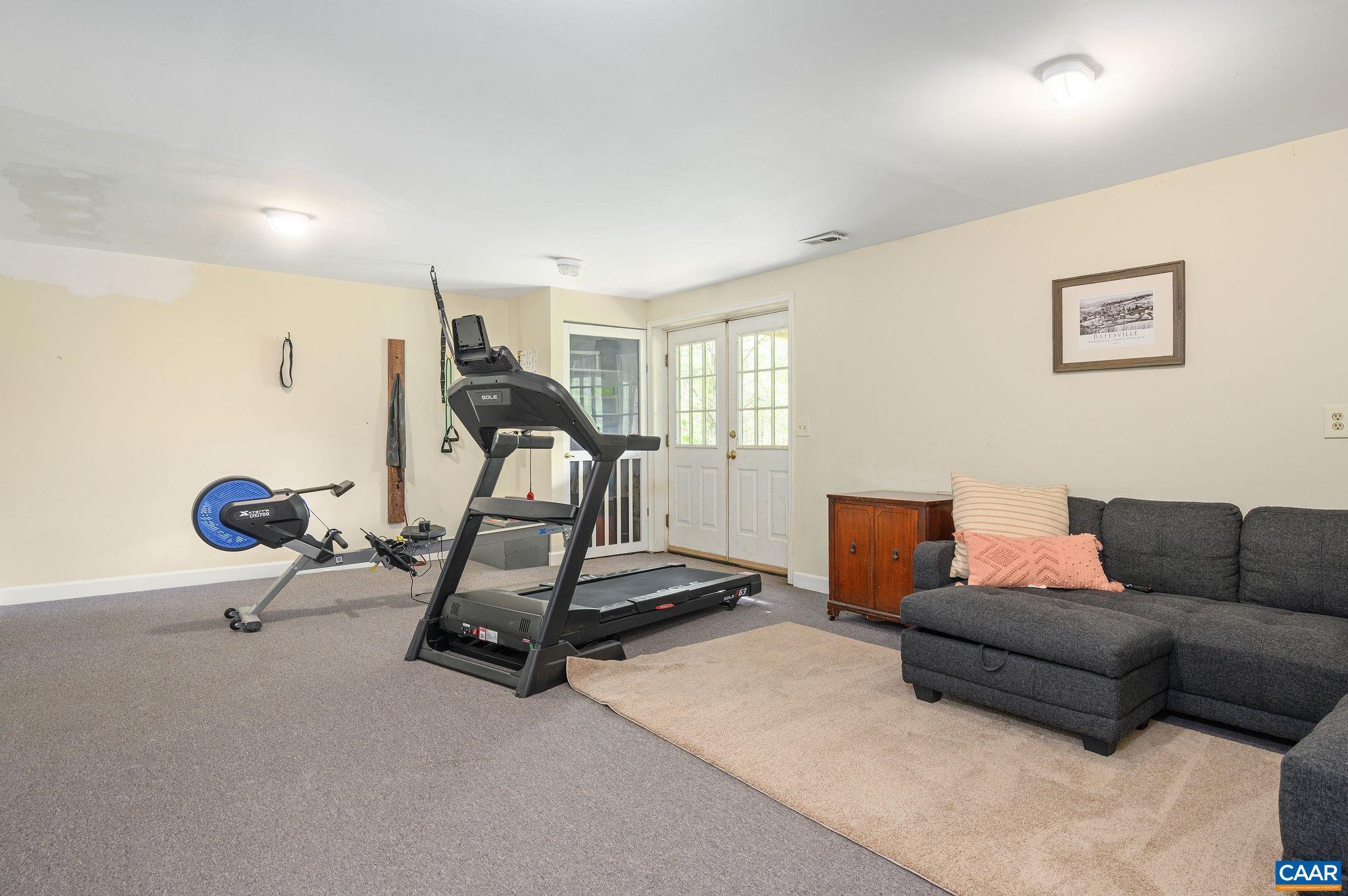 2557 CRAIGS STORE RD