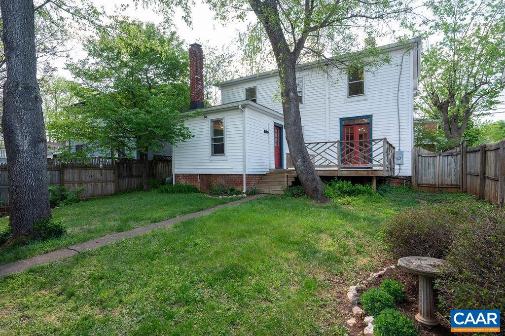 118 GOODMAN ST