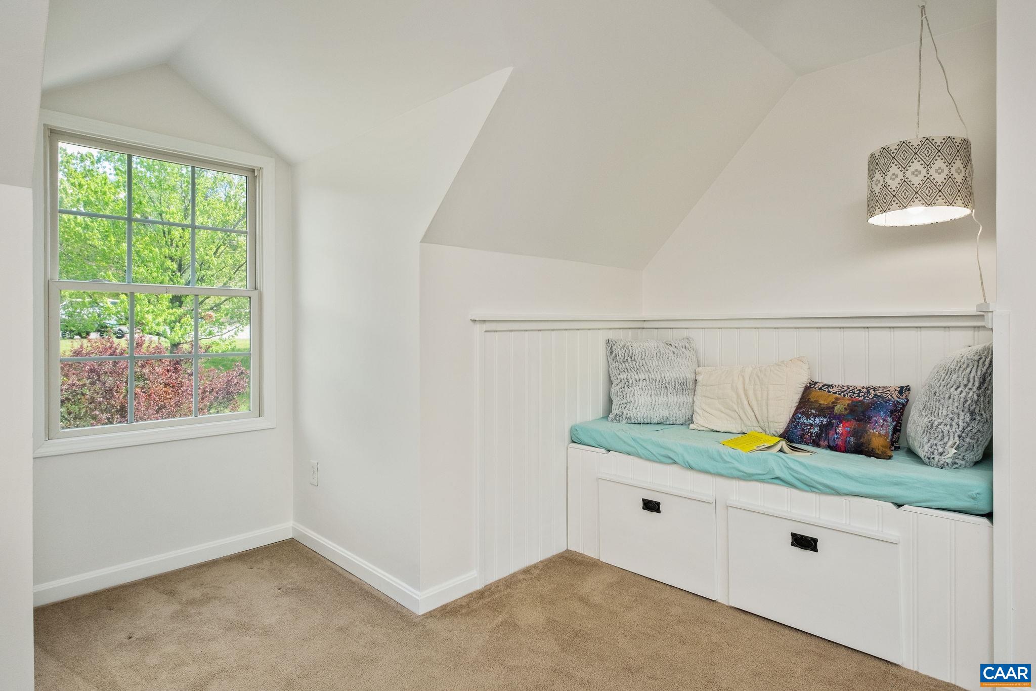 164 SUNNYSIDE LN