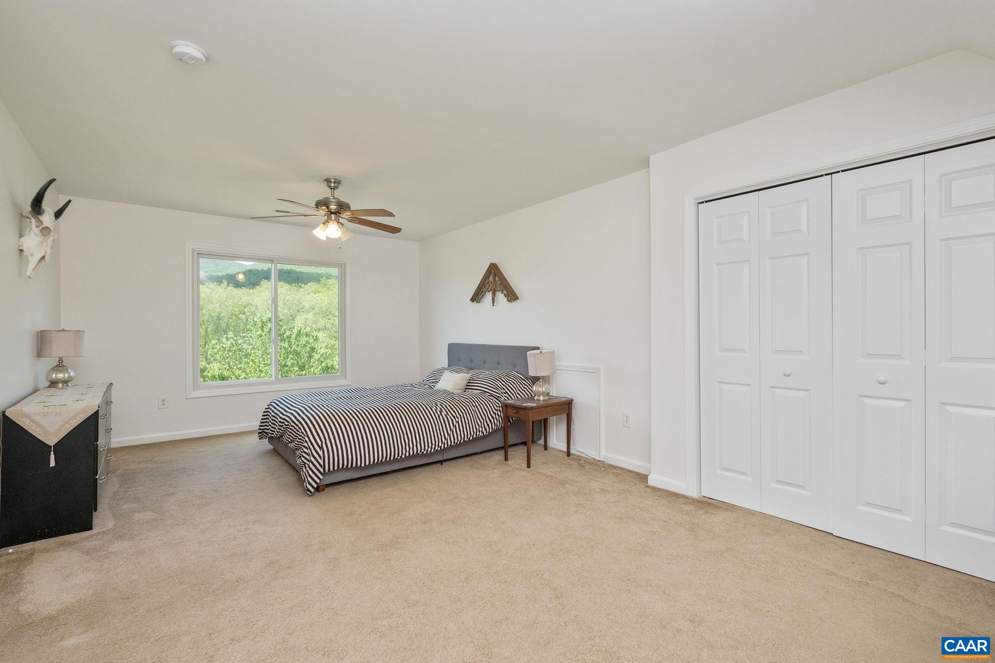 164 SUNNYSIDE LN