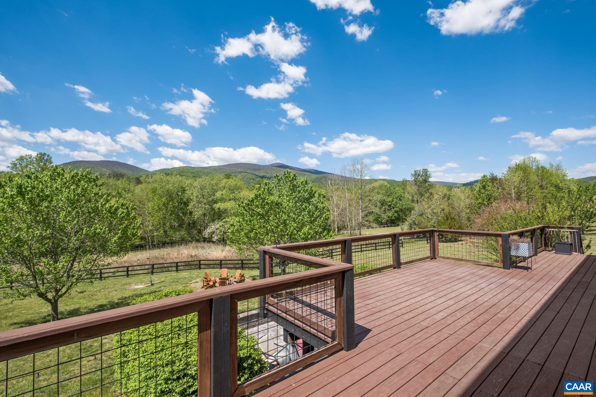 164 SUNNYSIDE LN