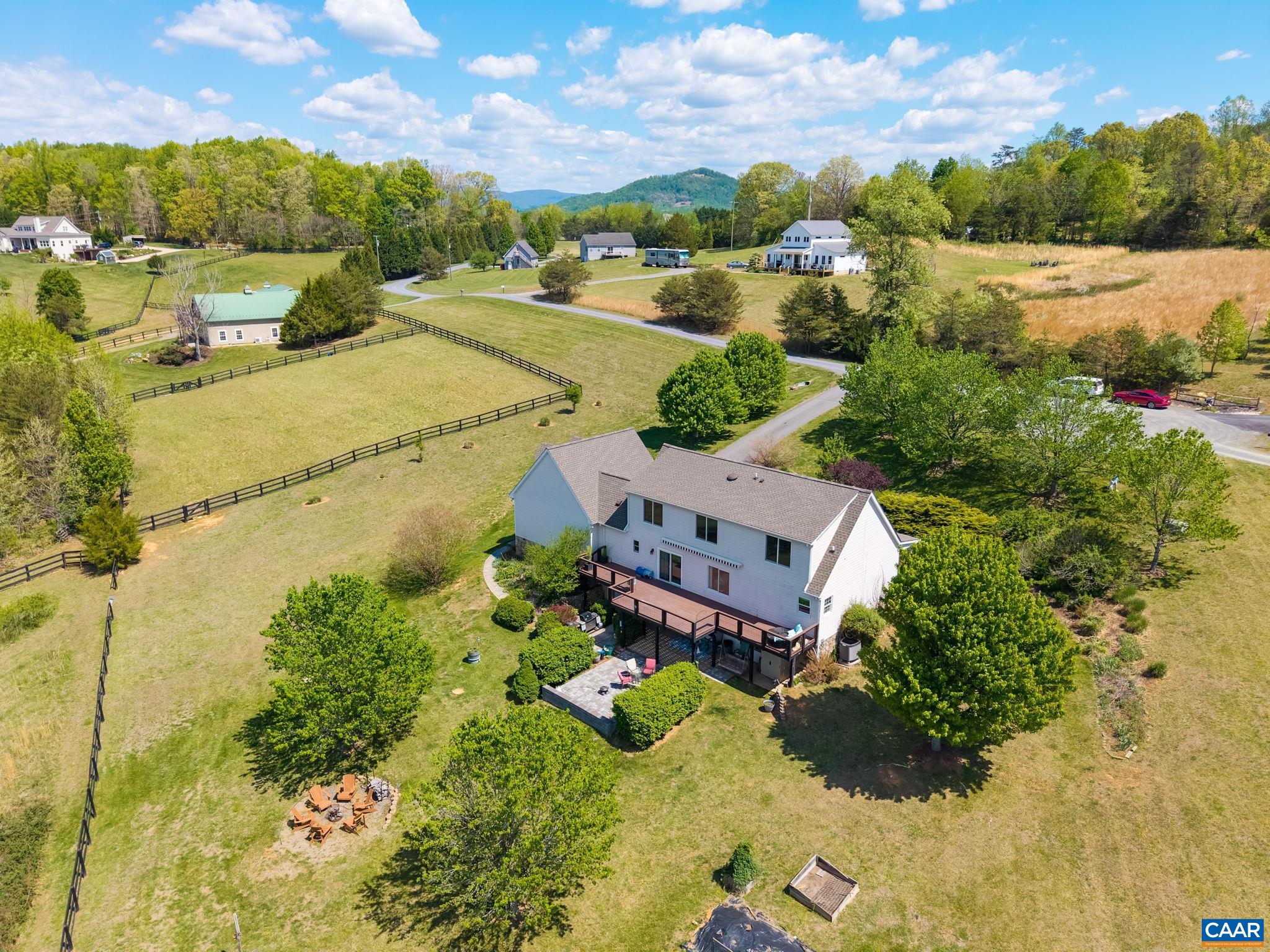 164 SUNNYSIDE LN