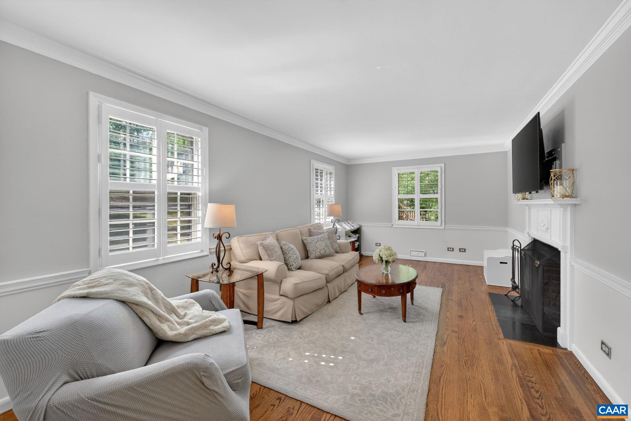 128 N BENNINGTON RD