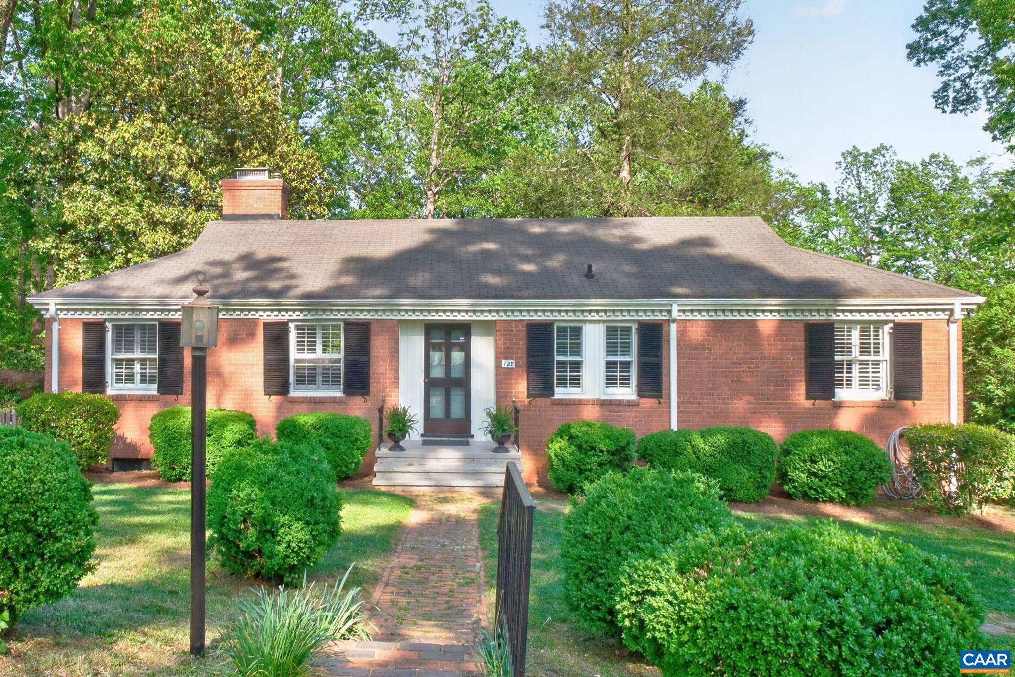 128 N BENNINGTON RD