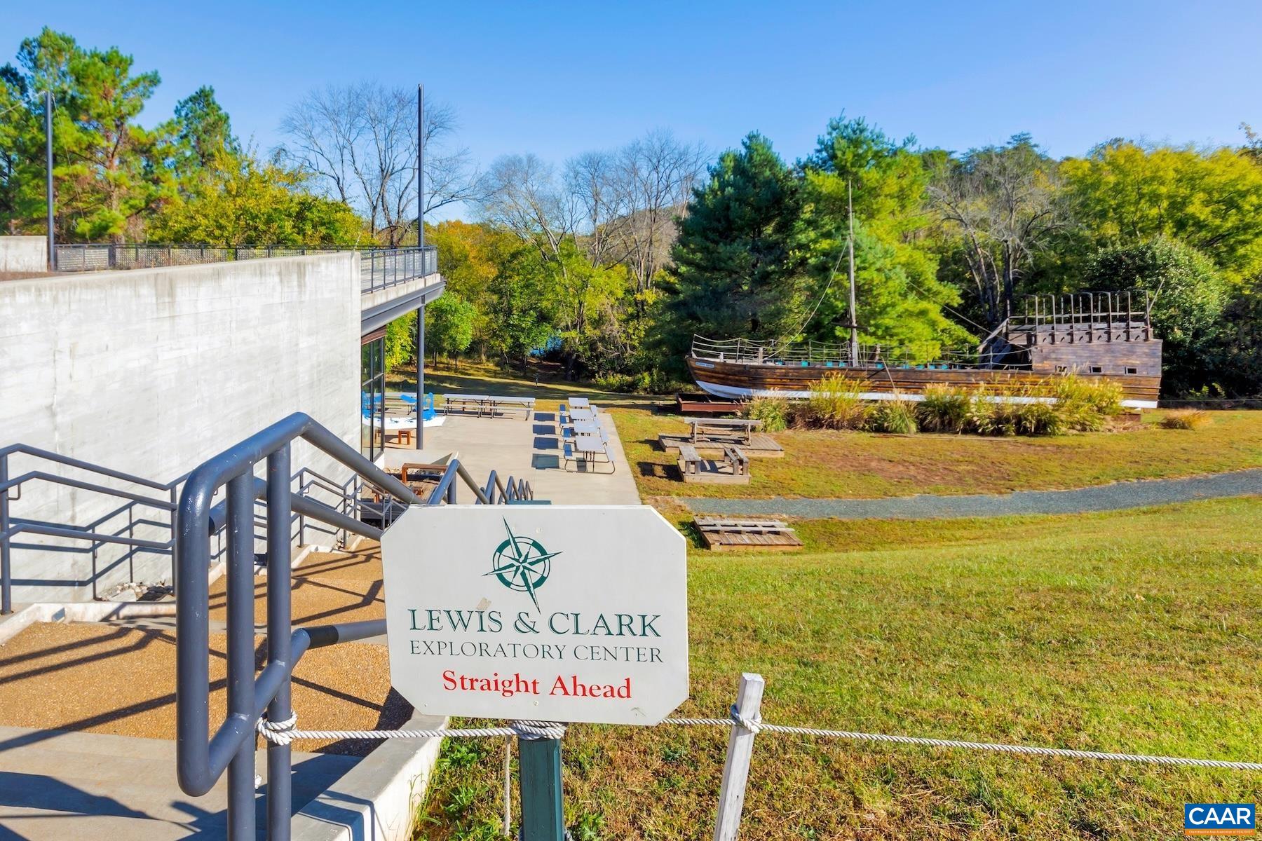 2527 AVEMORE POND RD