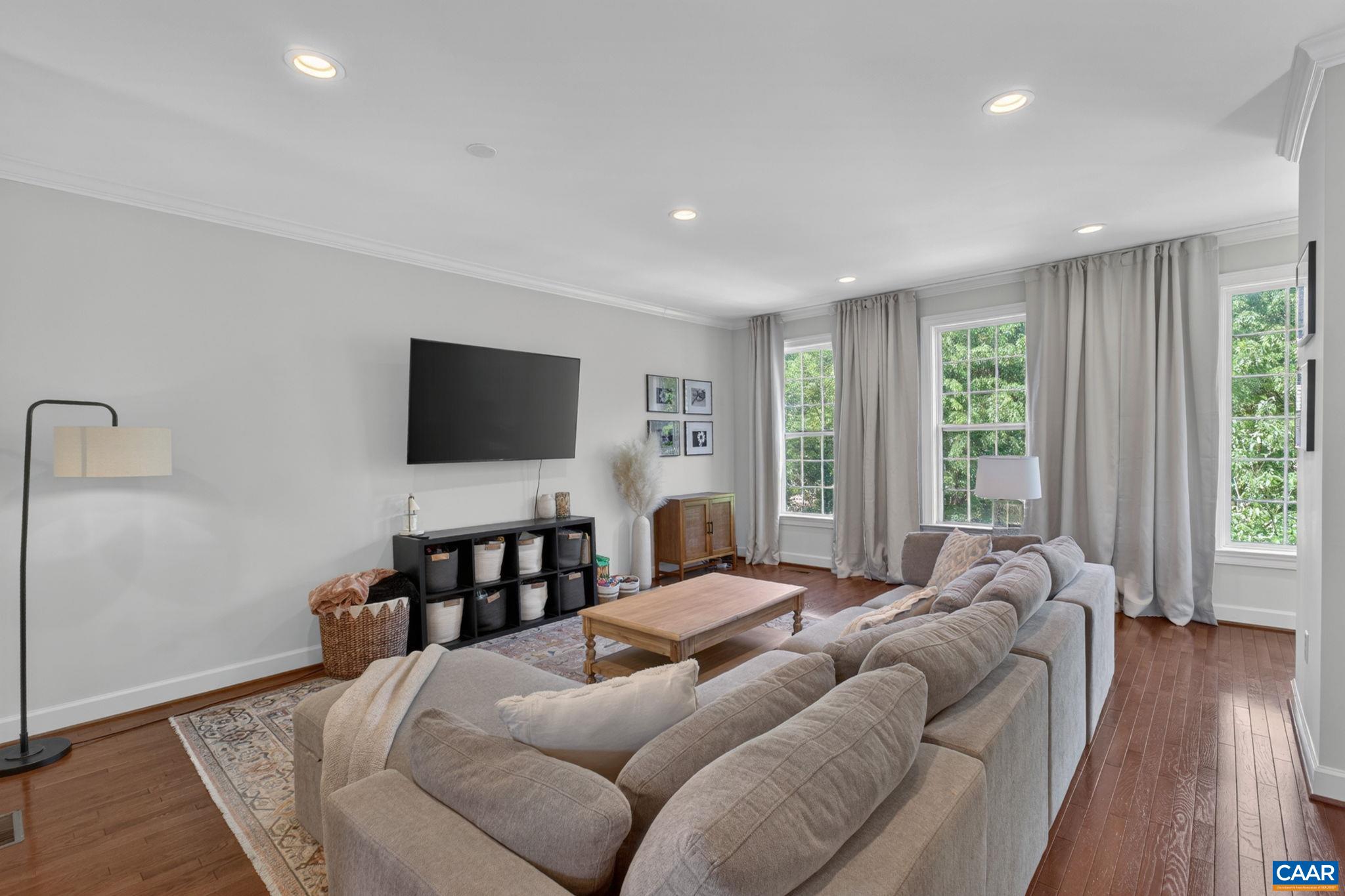 2527 AVEMORE POND RD