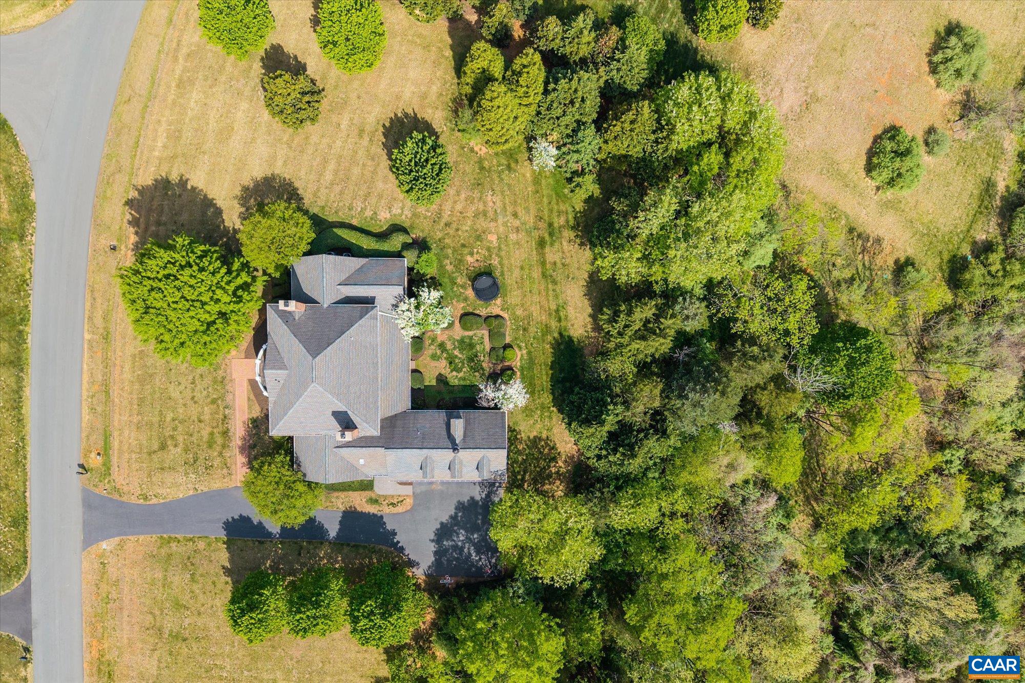 515 ROCKS FARM DR