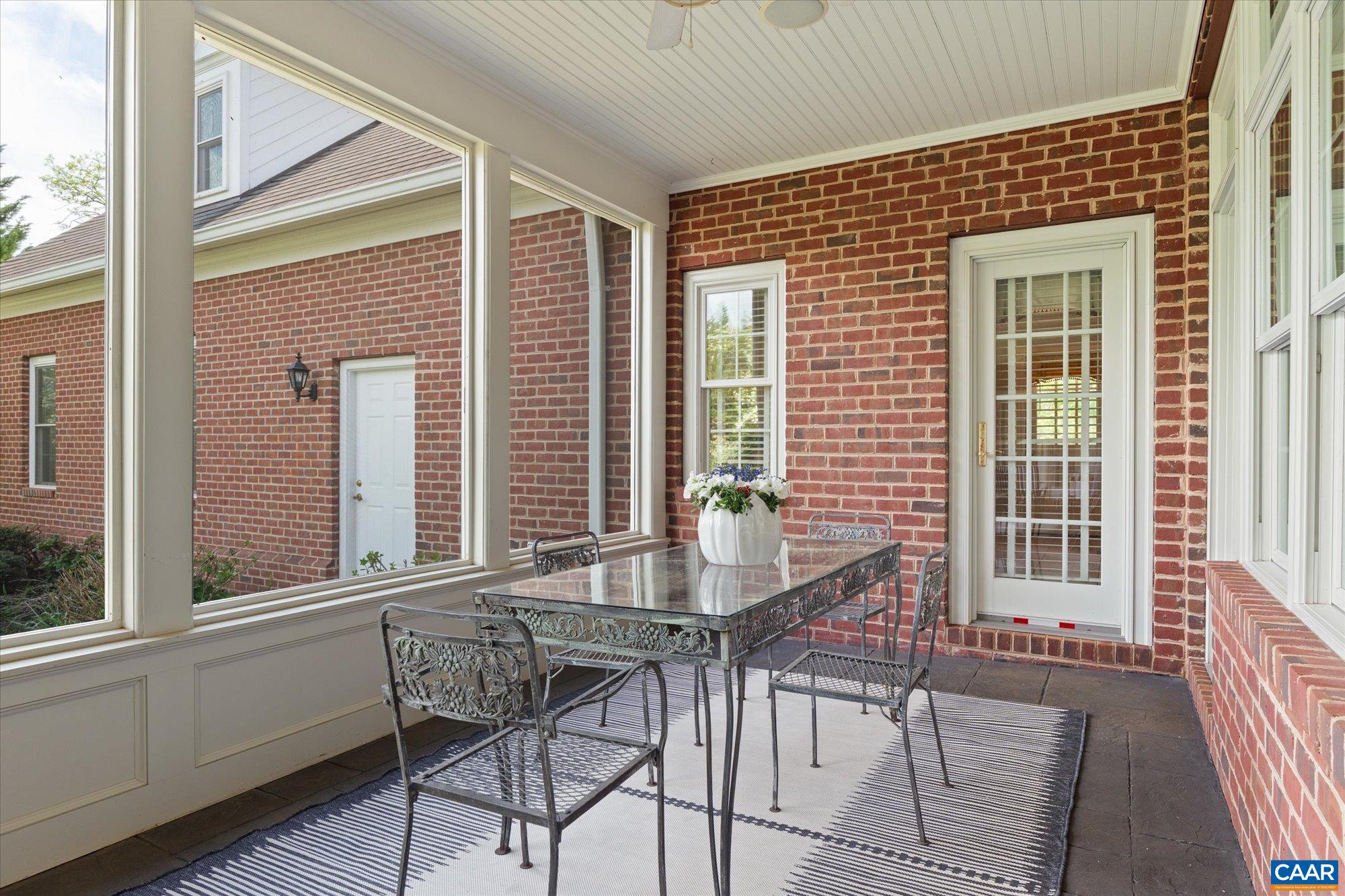 515 ROCKS FARM DR