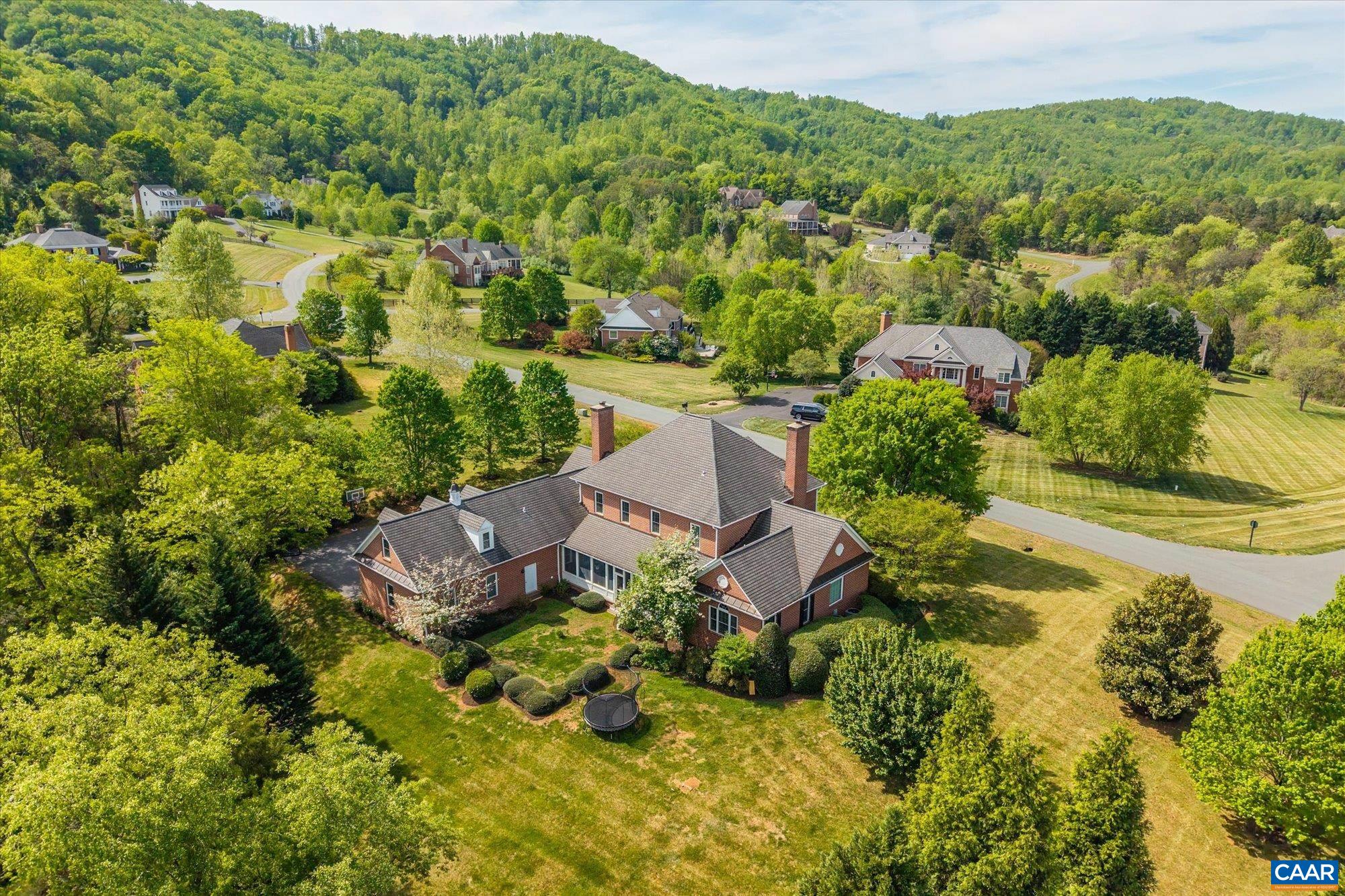 515 ROCKS FARM DR