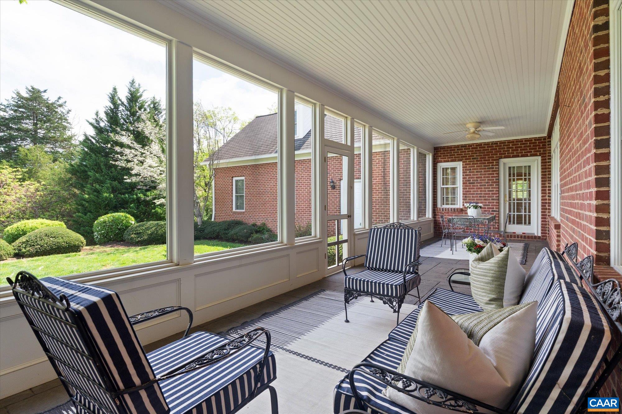 515 ROCKS FARM DR