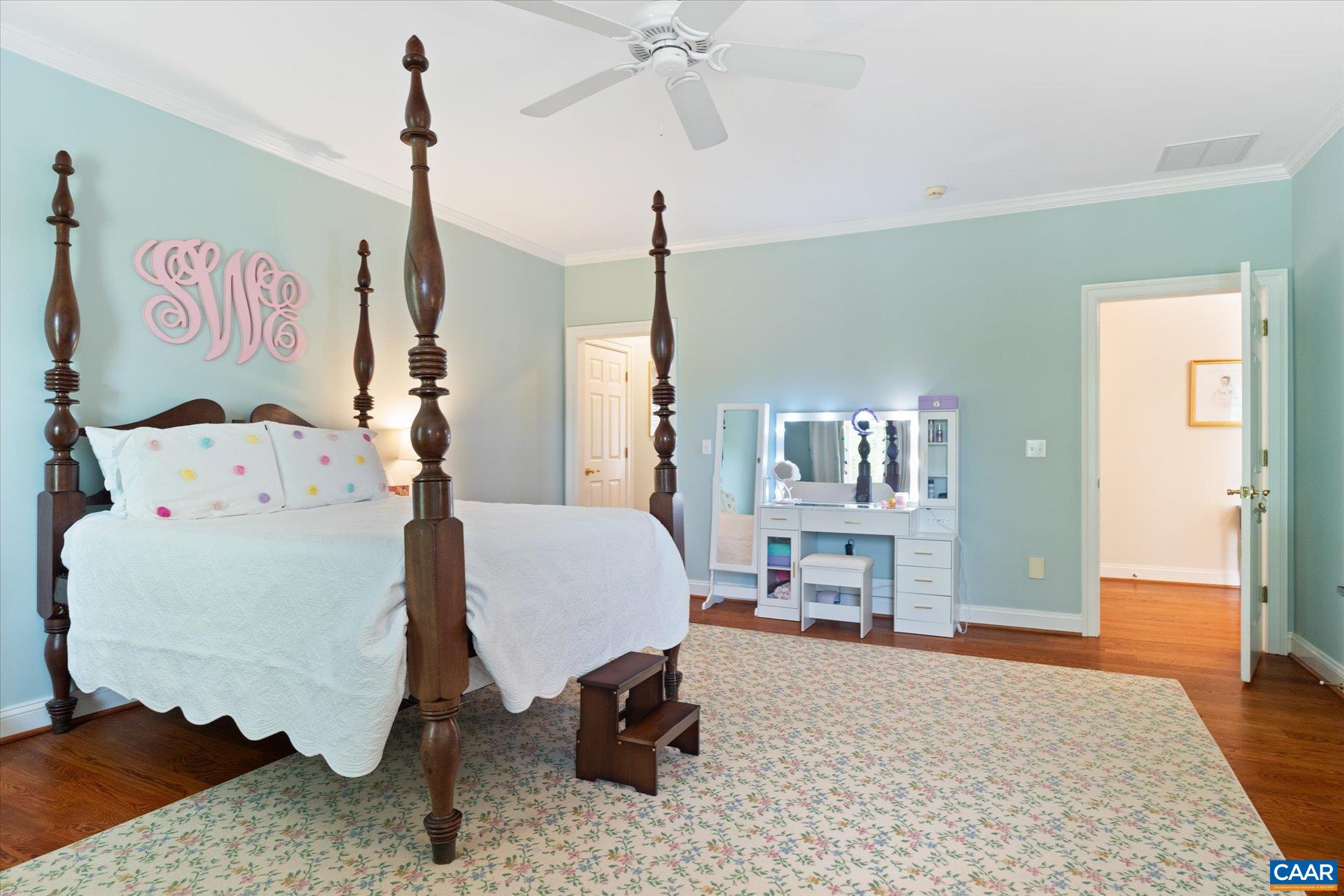 515 ROCKS FARM DR