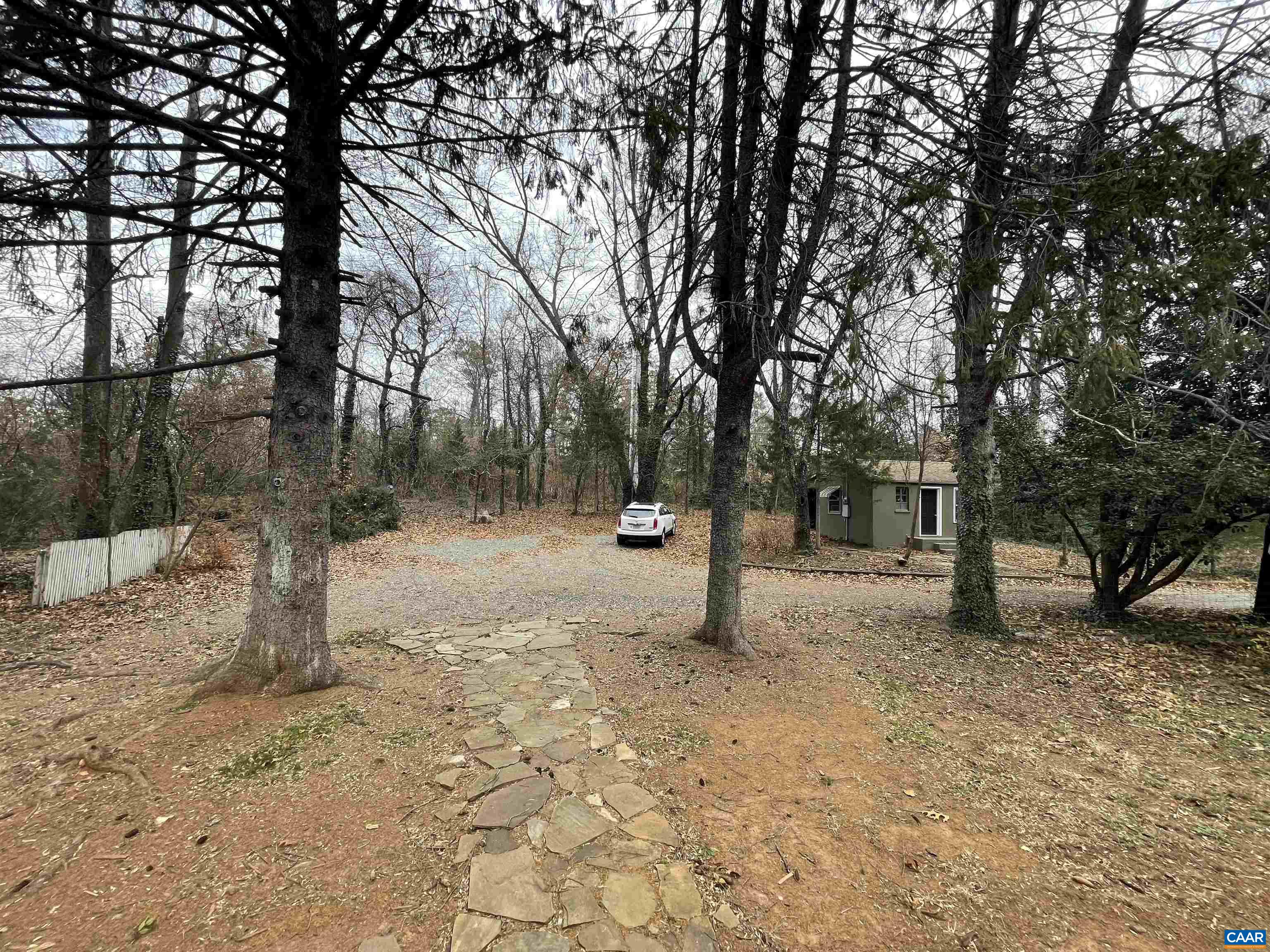 301 GEORGETOWN LN