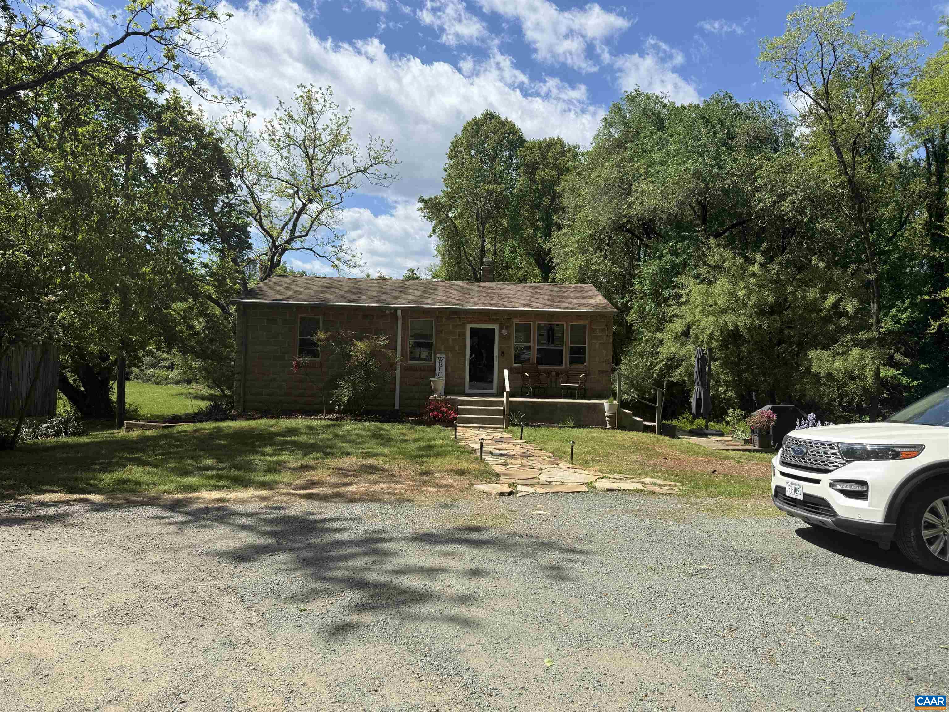 301 GEORGETOWN LN