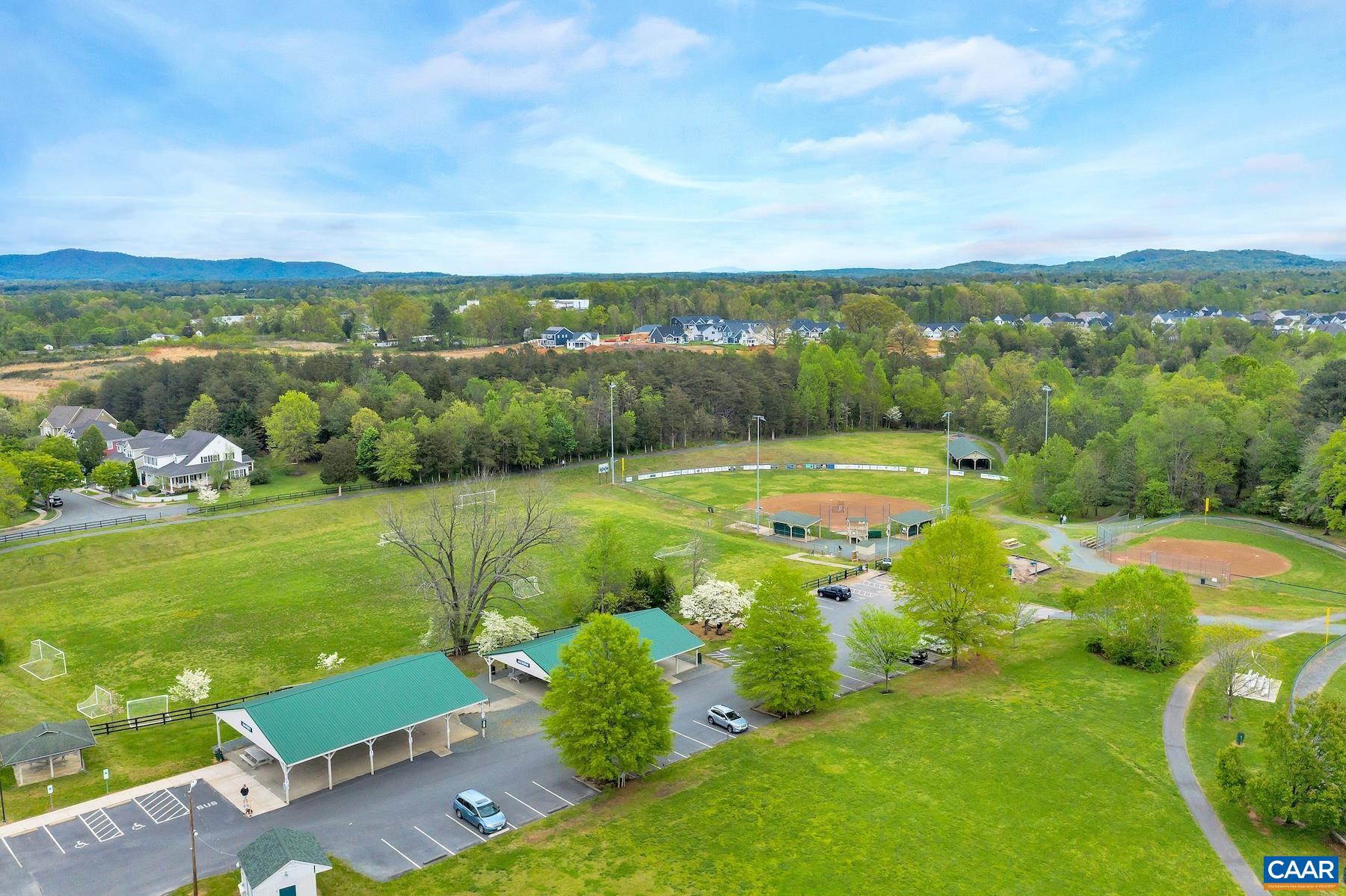 386 CLAIBOURNE RD