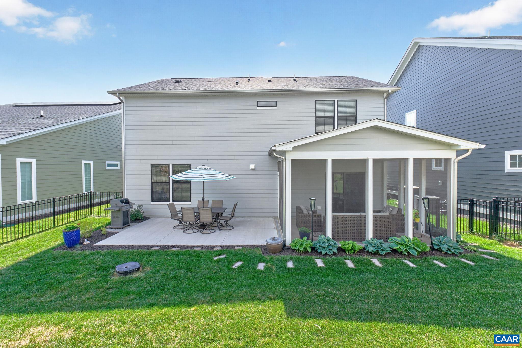 386 CLAIBOURNE RD