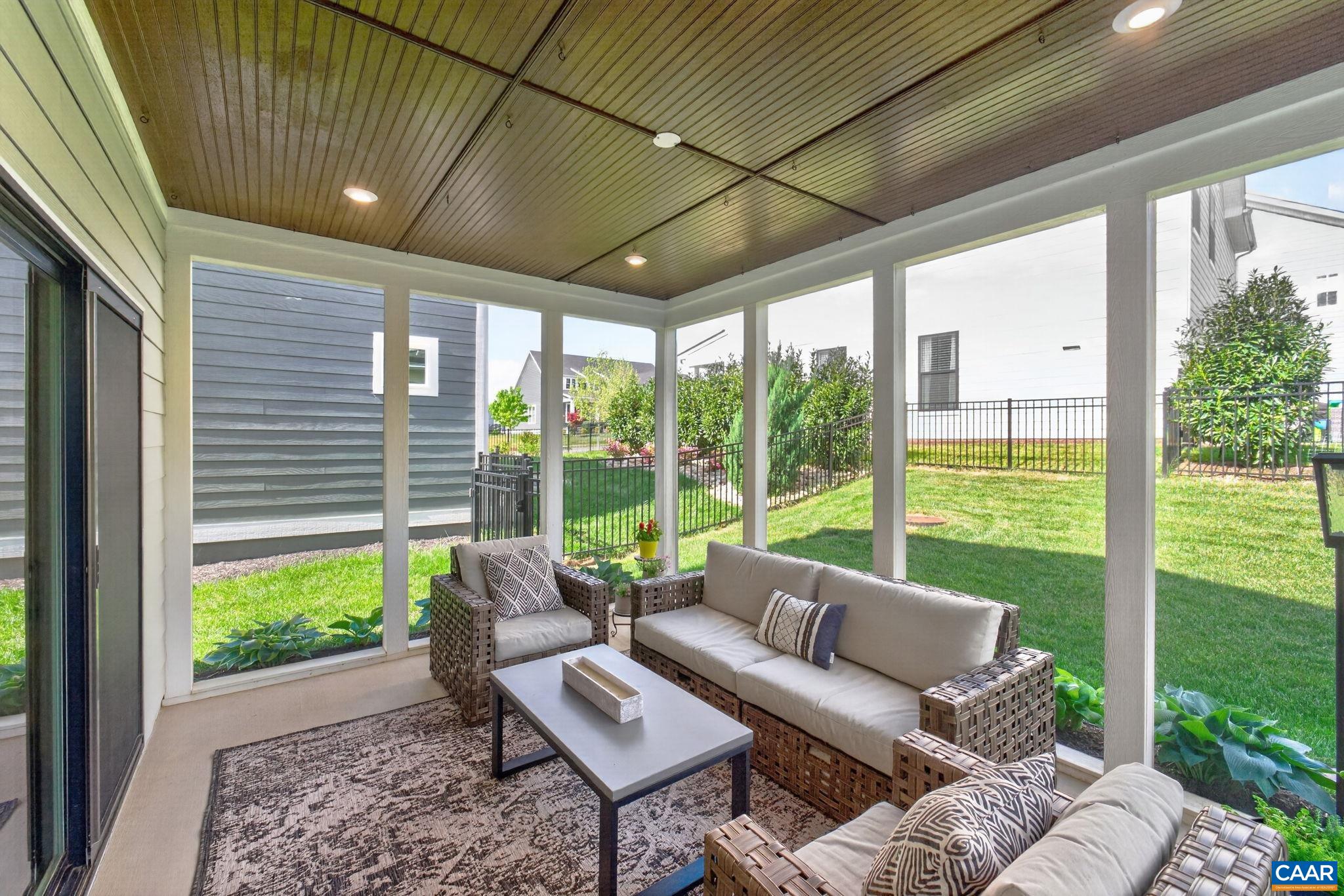 386 CLAIBOURNE RD