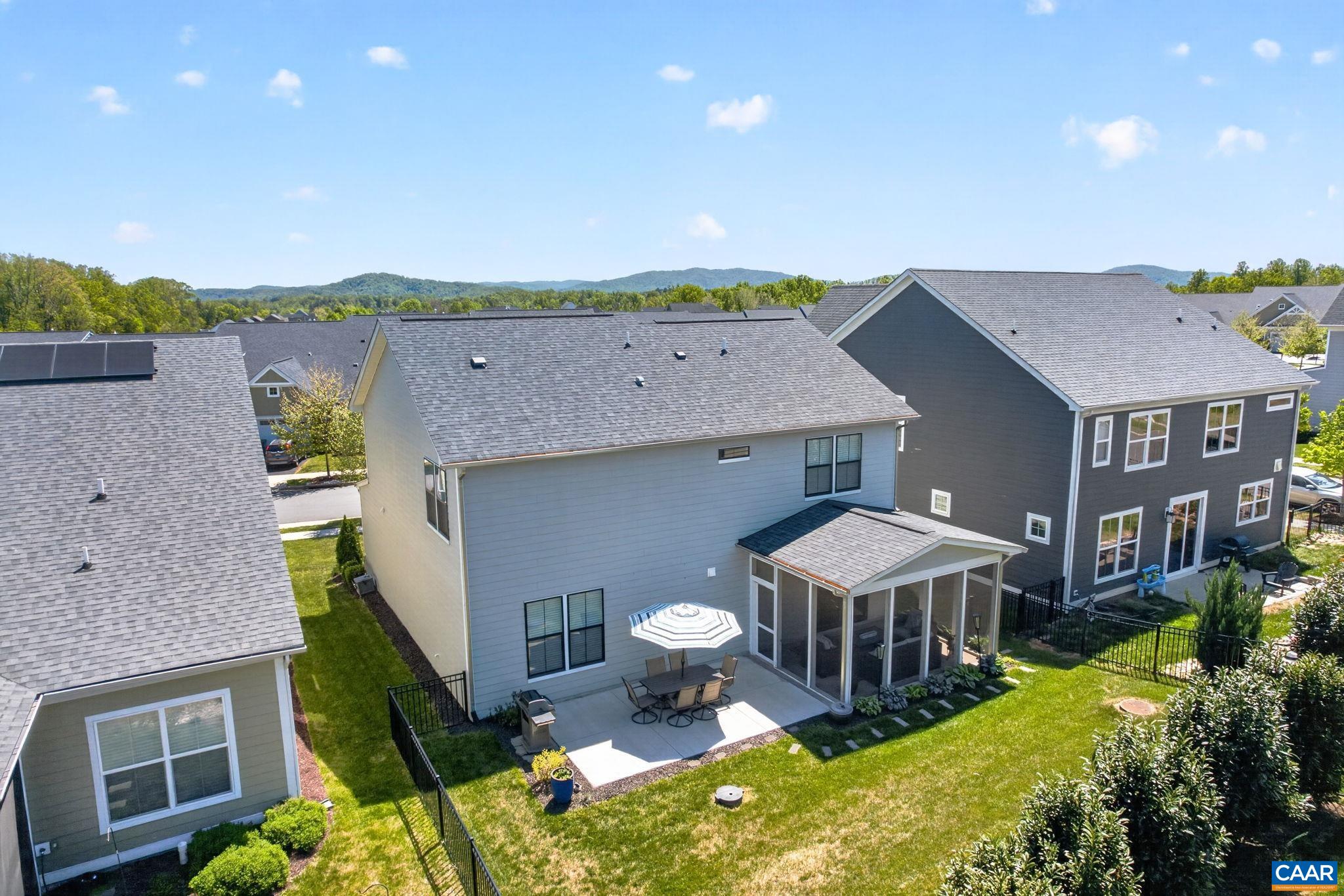 386 CLAIBOURNE RD