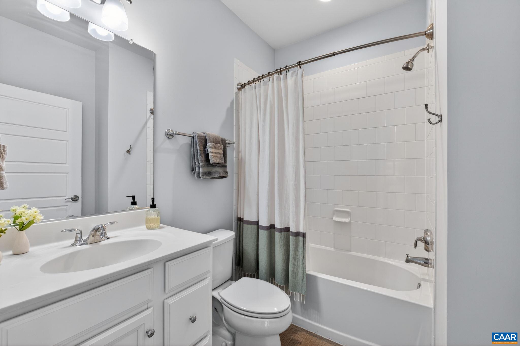 386 CLAIBOURNE RD