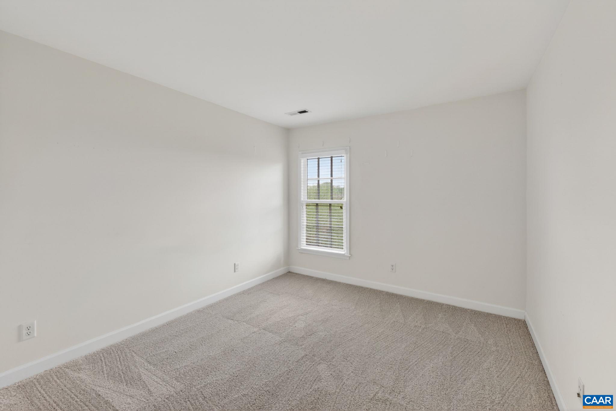 532 SUMMERFORD LN