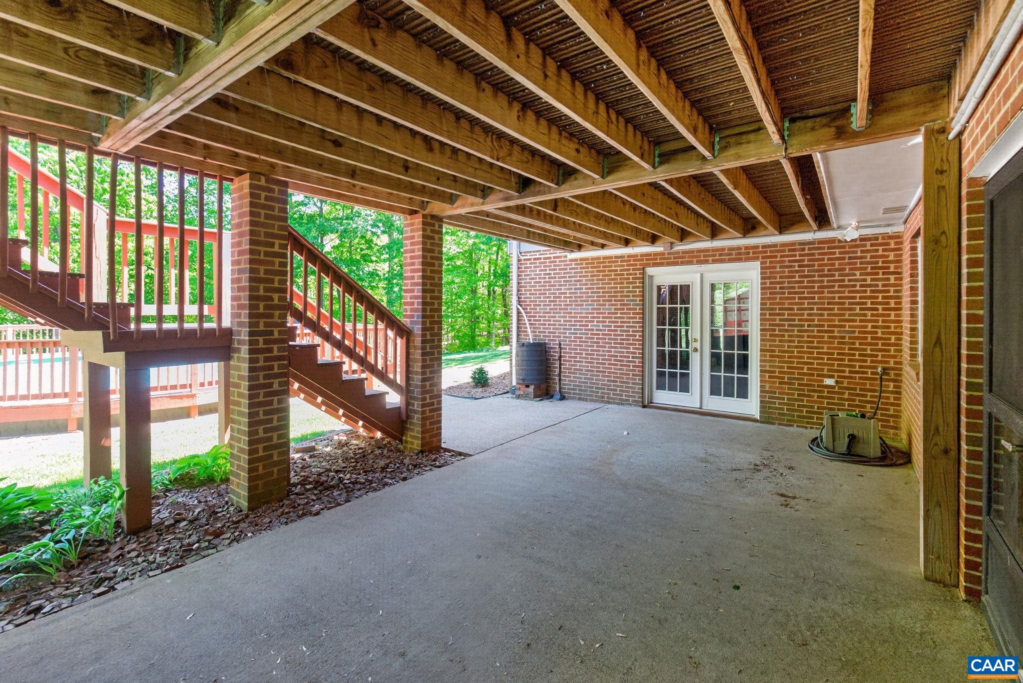 1250 TEMPLETON CIR