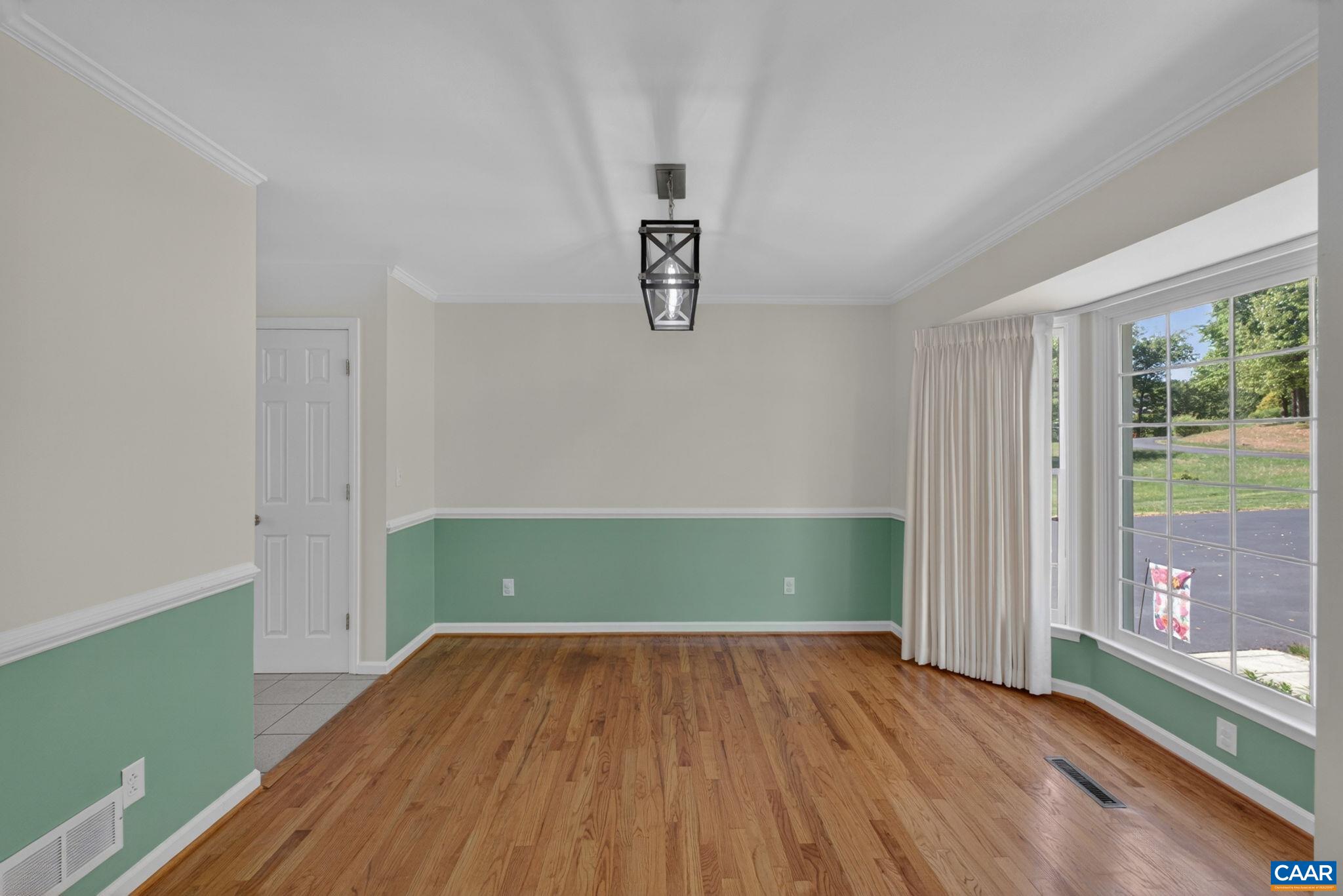 1250 TEMPLETON CIR