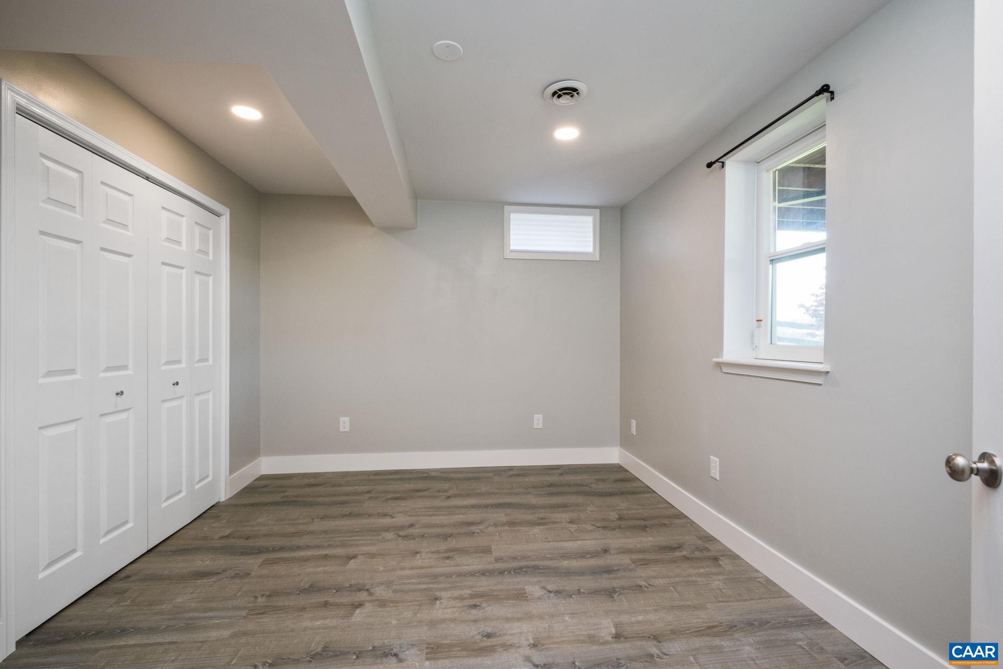 66 ELIZABETH DR